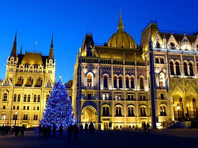 Advent v Budapešti a termály 2019